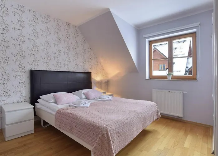 Apartment Domek Karpatka 2 Przy Wyciagu Narciarskim 4 Pokoje Dwie Lazinki